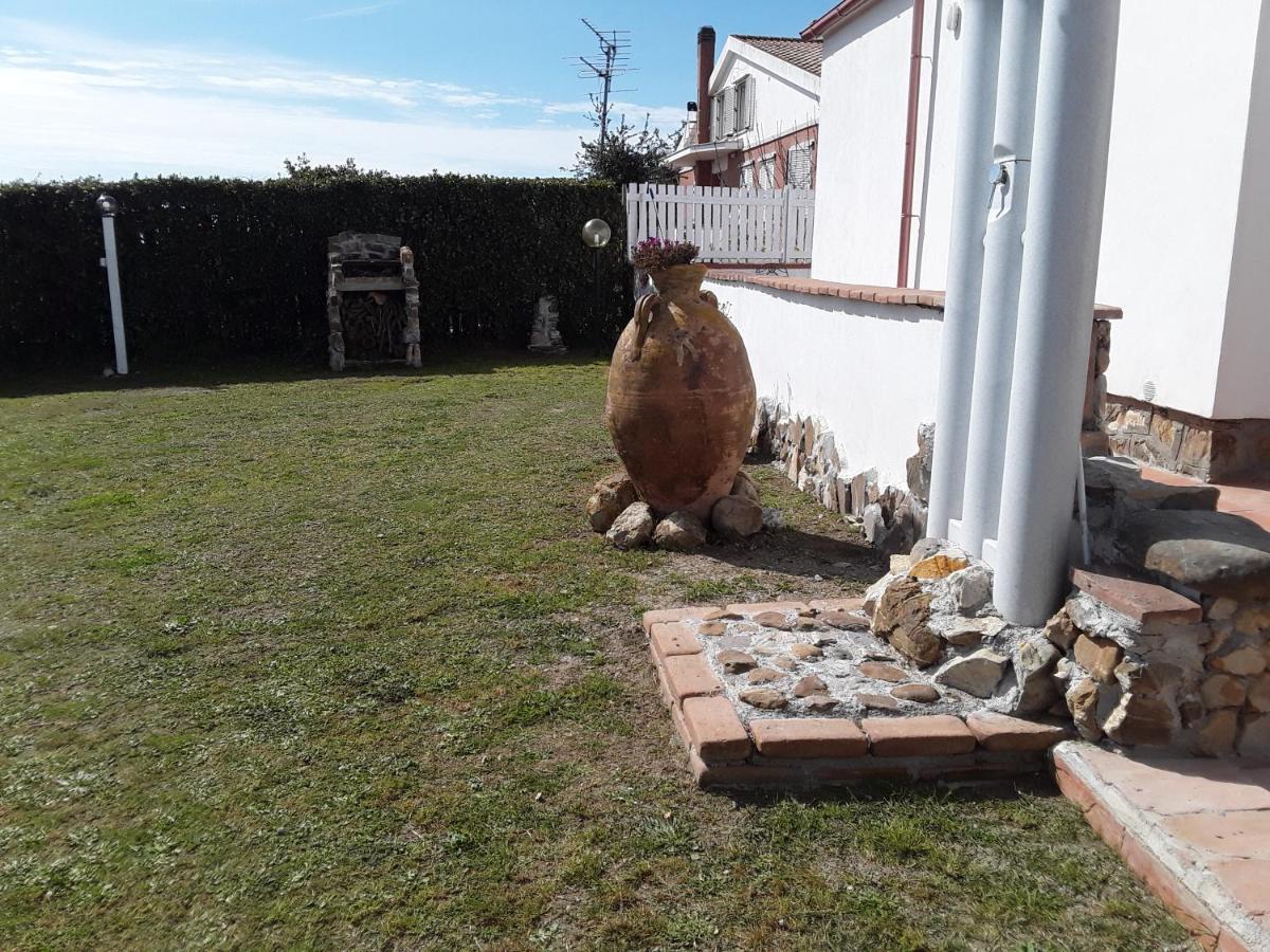 Villetta A Schiera Nei Pressi Del Mare 리보르노 외부 사진